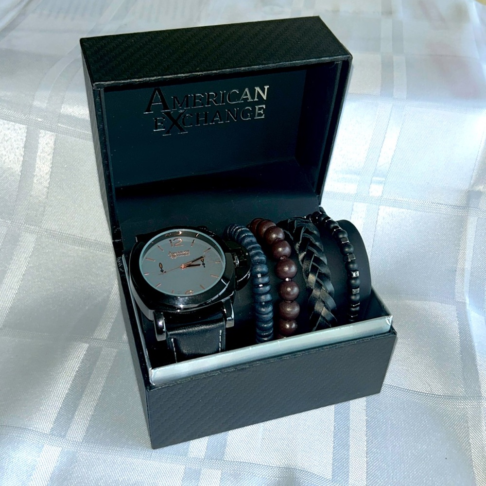 BRAND NEW American Exchange Analog watch set